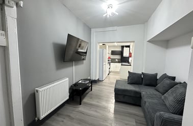 Kinross Road, Longsight, Manchester - Image 3